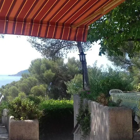 La Pequenita Villa *